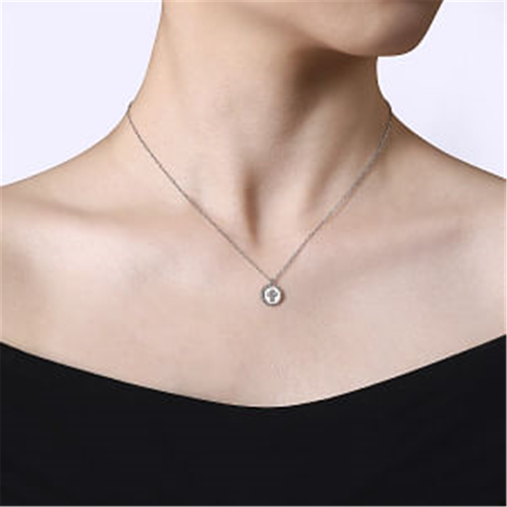 925 Sterling Silver Bujukan Diamond 
Cross Pendant Necklace
Serial N