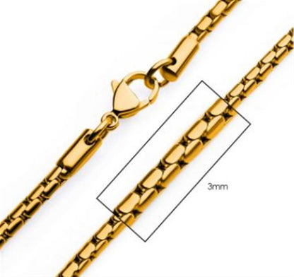 Close-up of the INOX 3mm 18K Gold Plated Boston Link Chain, highlighting its clasp and unique link design. The rectangular links with rounded edges are interspersed with smaller connecting links. A box focuses on a section of the chain, indicating the width of the links is 3mm.